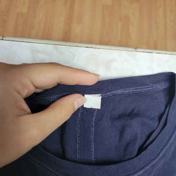 Lululemon Bend & Twist Tank Top Size 6 Navy Blue Sleeveless Athletic Yoga - Picture 4 of 5